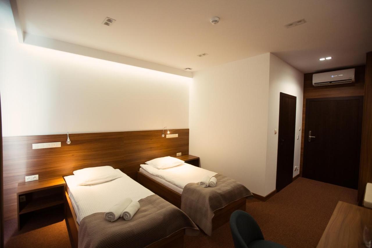 Hotel Rubin Stara Blotnica Bagian luar foto