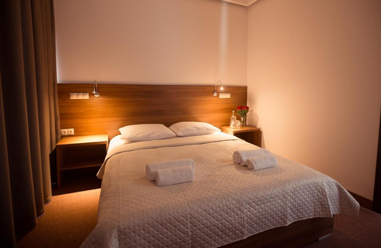 Hotel Rubin Stara Blotnica Bagian luar foto