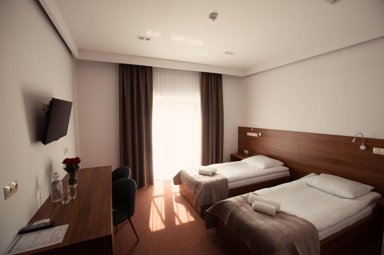 Hotel Rubin Stara Blotnica Bagian luar foto