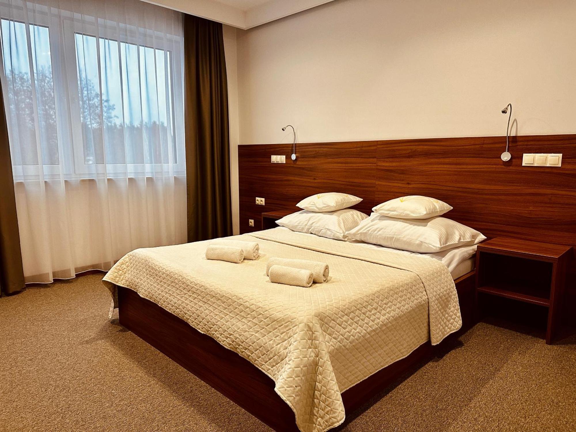 Hotel Rubin Stara Blotnica Bagian luar foto
